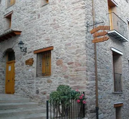 L' Artesa Turisme Rural *